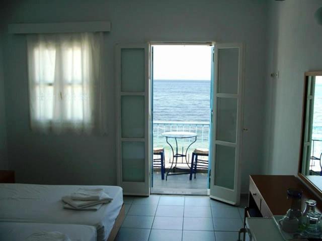 Kleopatra'S Rooms Livadia  Bilik gambar